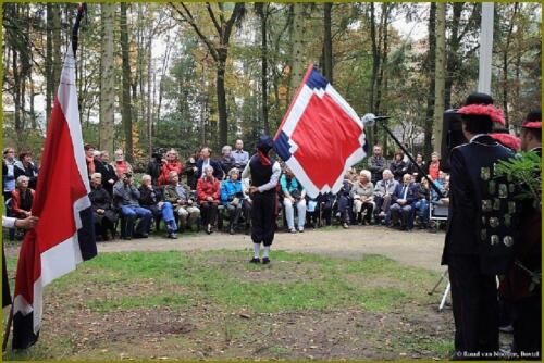 0035 ZO 211012 HERDENKING BEVRIJDING BOXTEL RvN RO B RESIZED