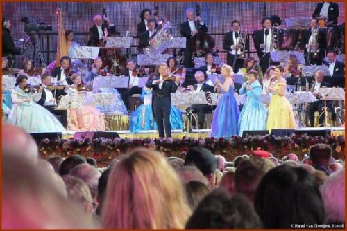 0149 ZA 290613 VETERANENCONCERT ANDRE RIEU SX220 RESIZED 720 P